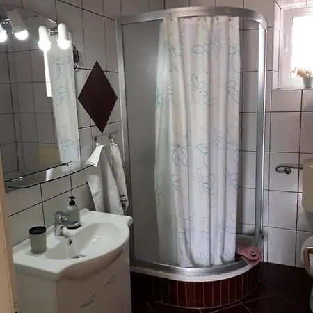 Apartment Apartman Dijana *